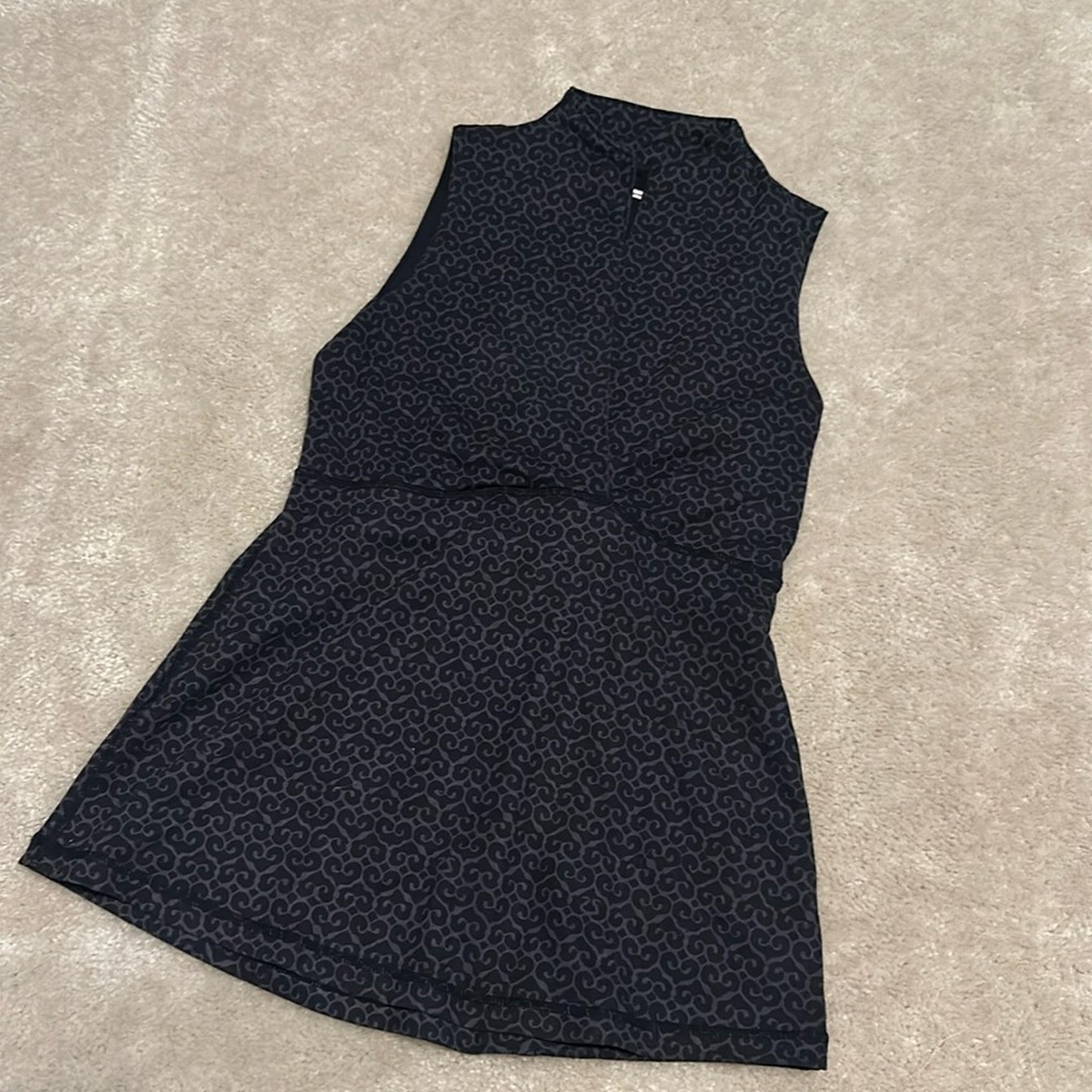 Lululemon sweatwicking workout top size 4